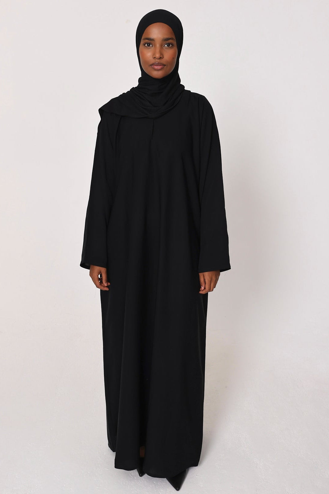 Black Classic Closed Abaya