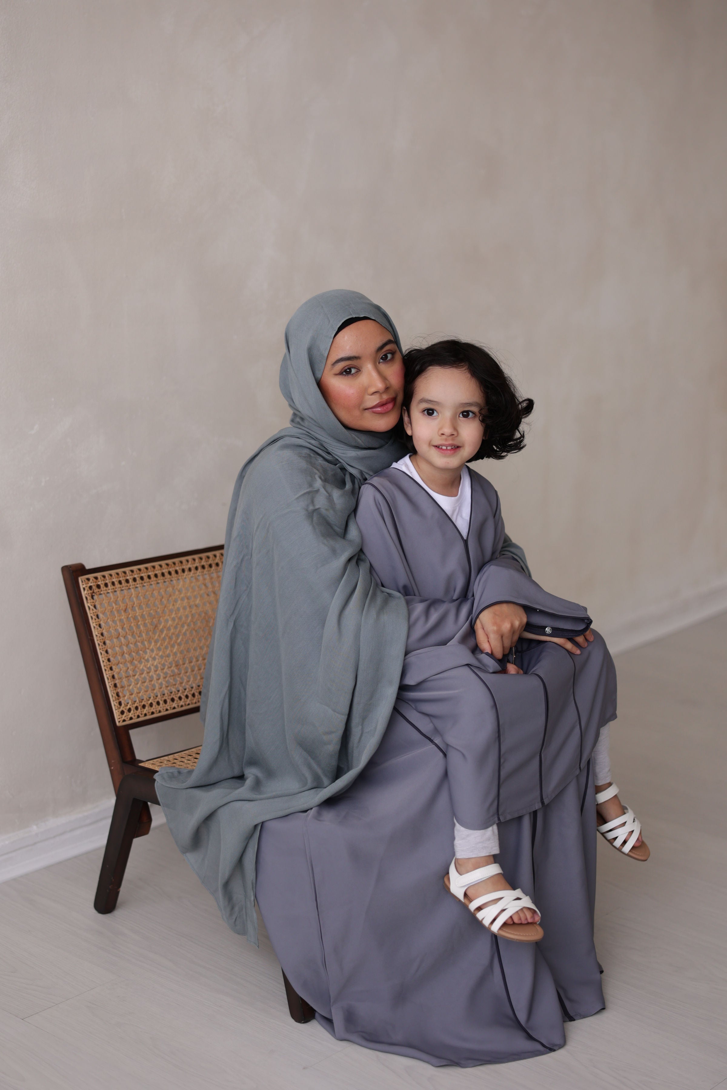 Kid's Maryam Abaya