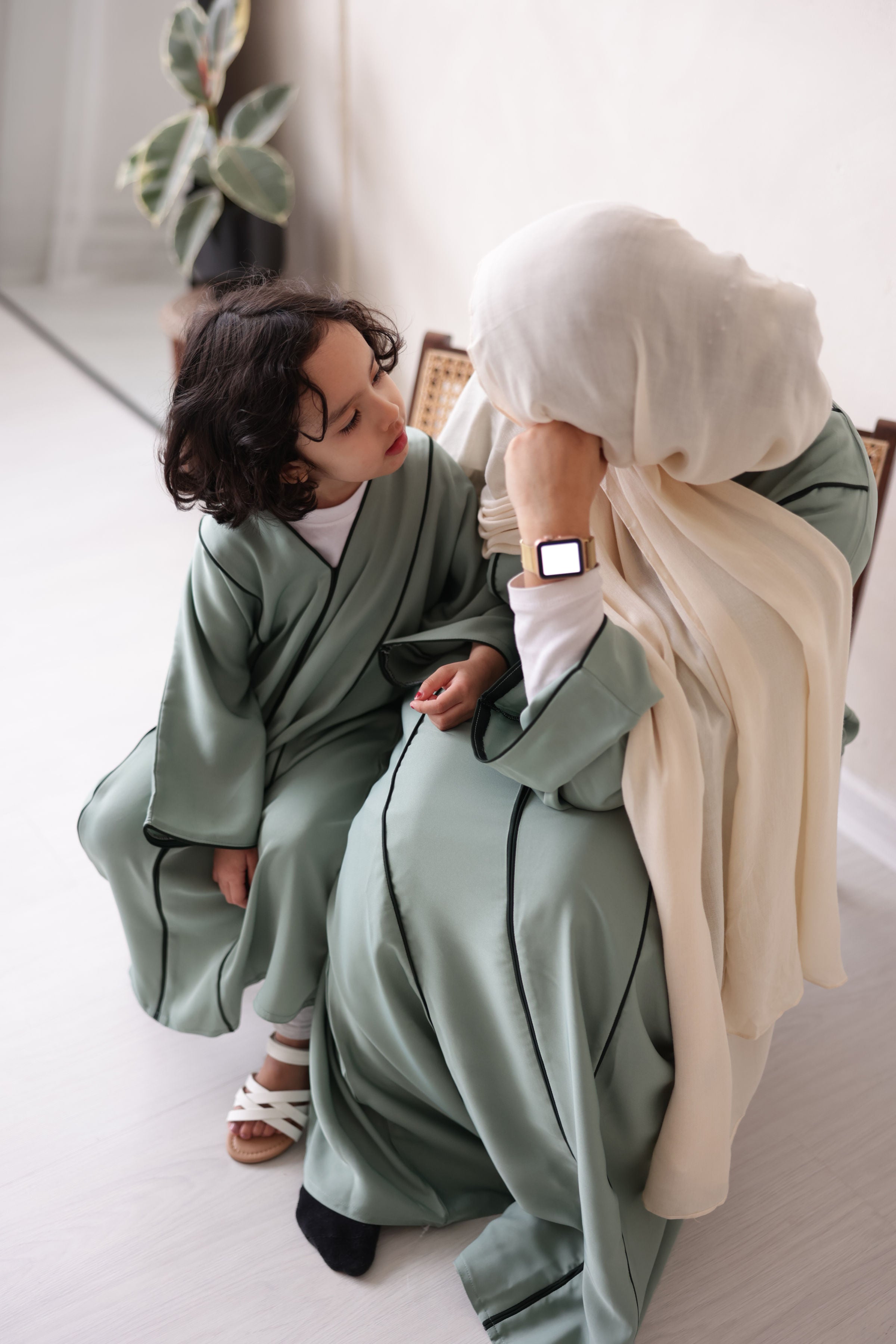 Kid's Maryam Abaya
