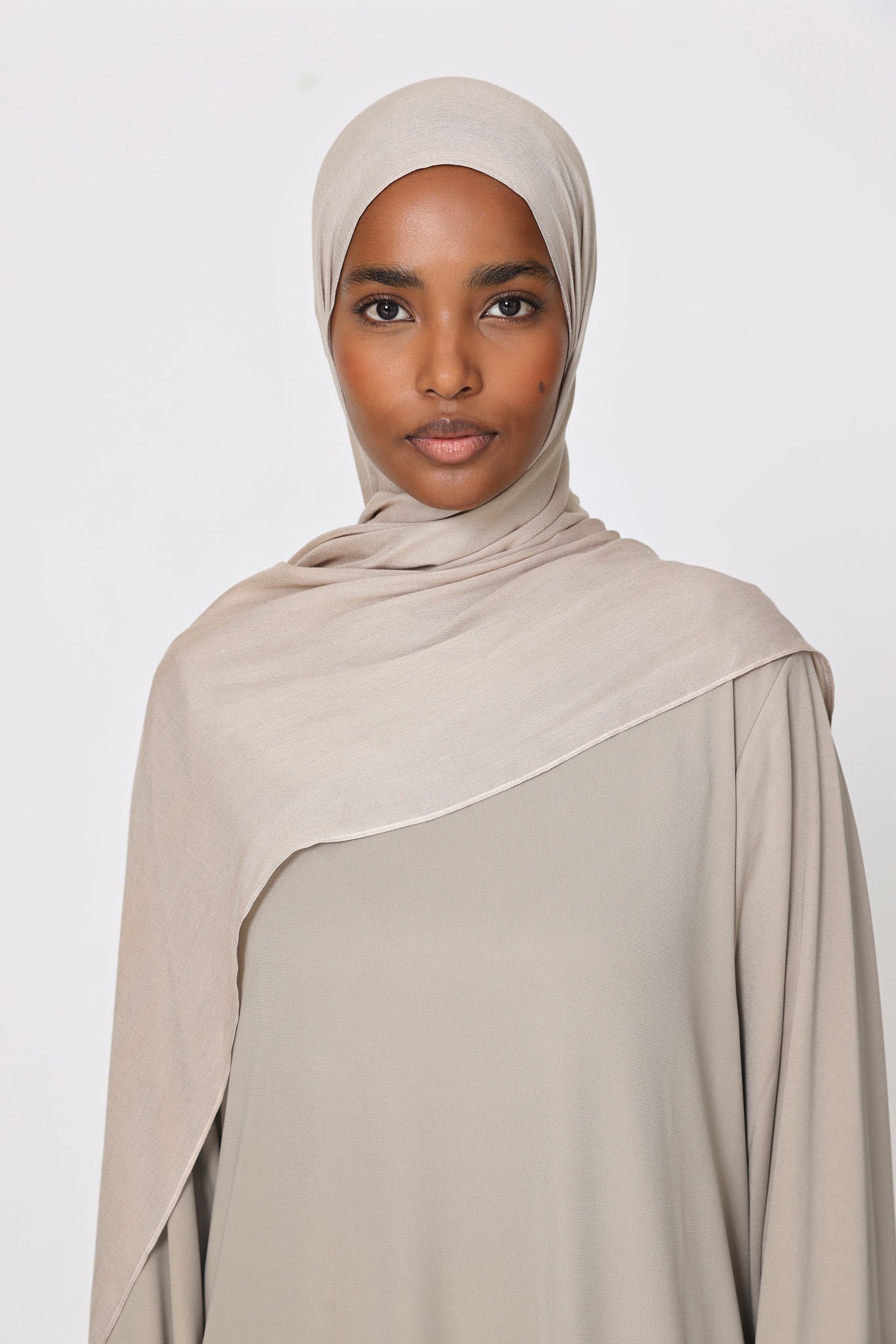 Dove Modal Hijab