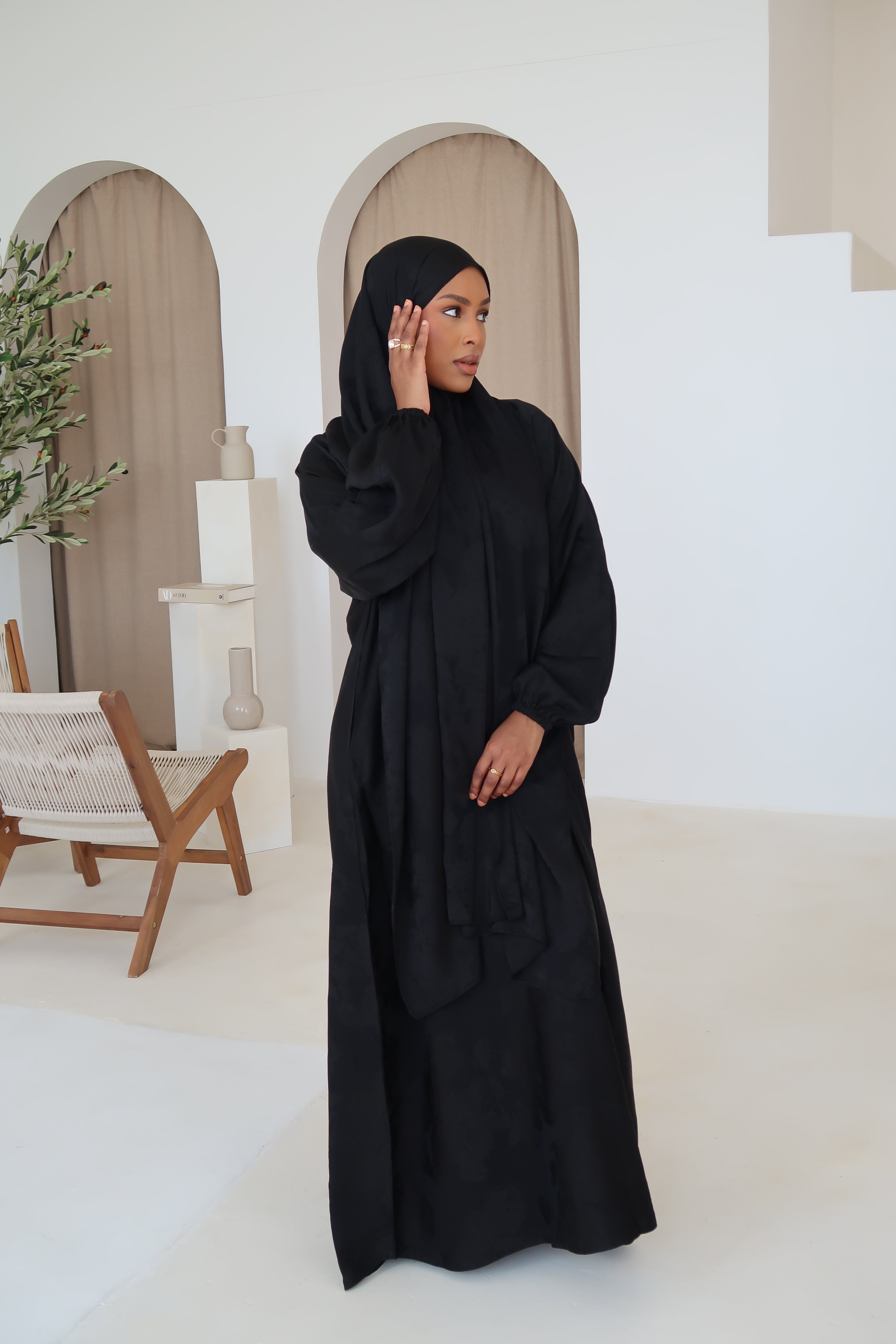 Patterned Prayer Abaya