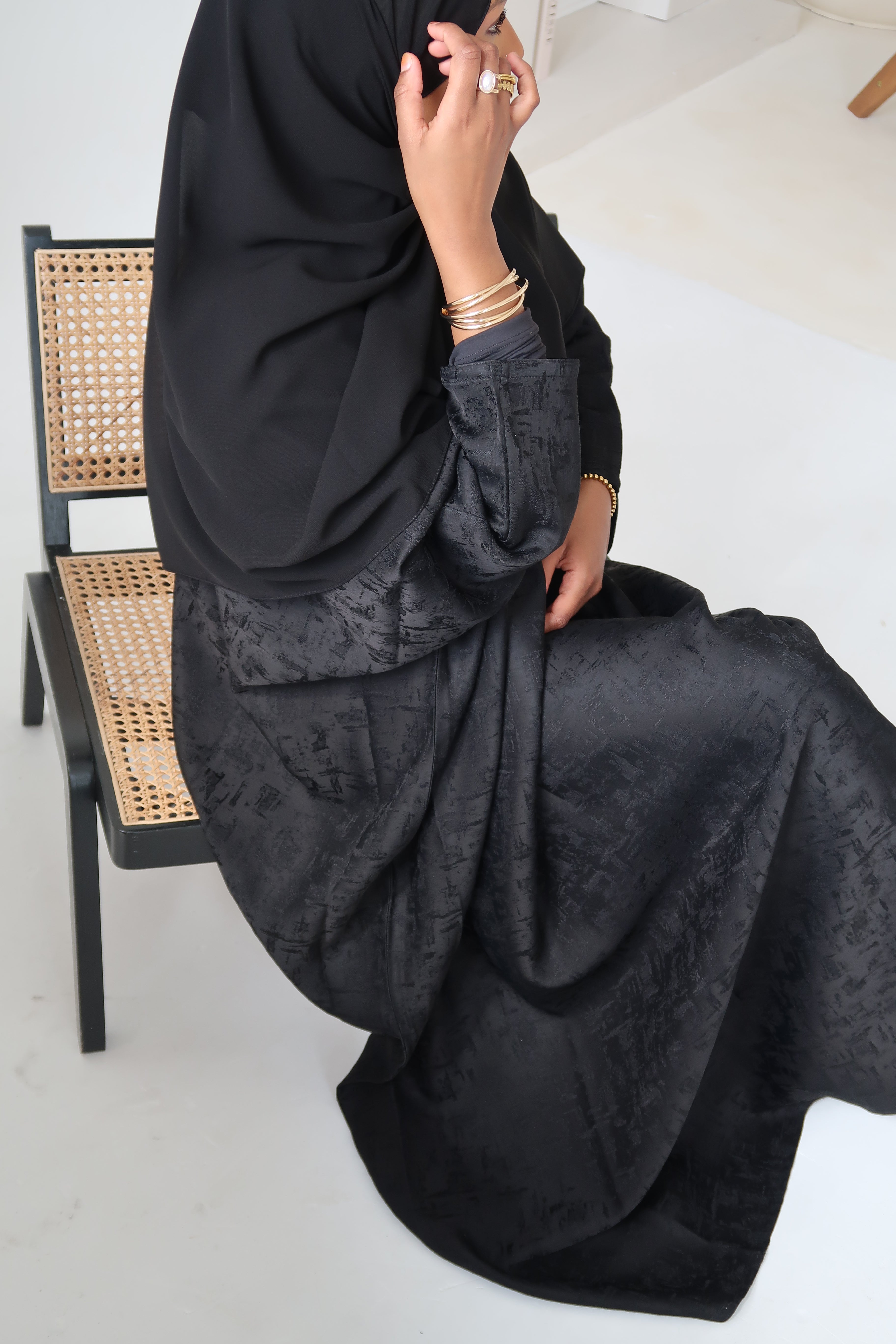Black Jacquard Luxé Wrap Abaya