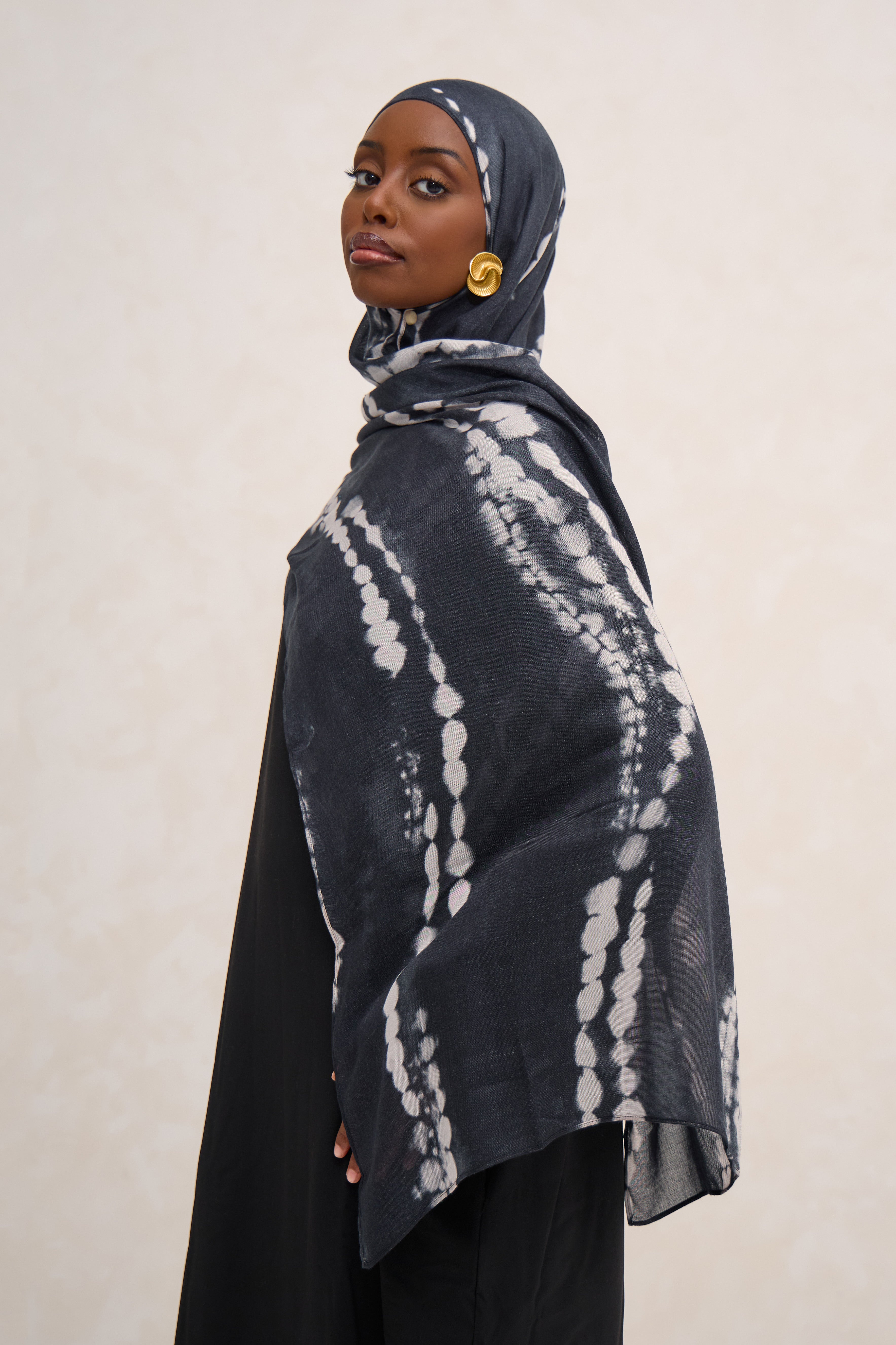 Black Printed Shibori Modal Hijab