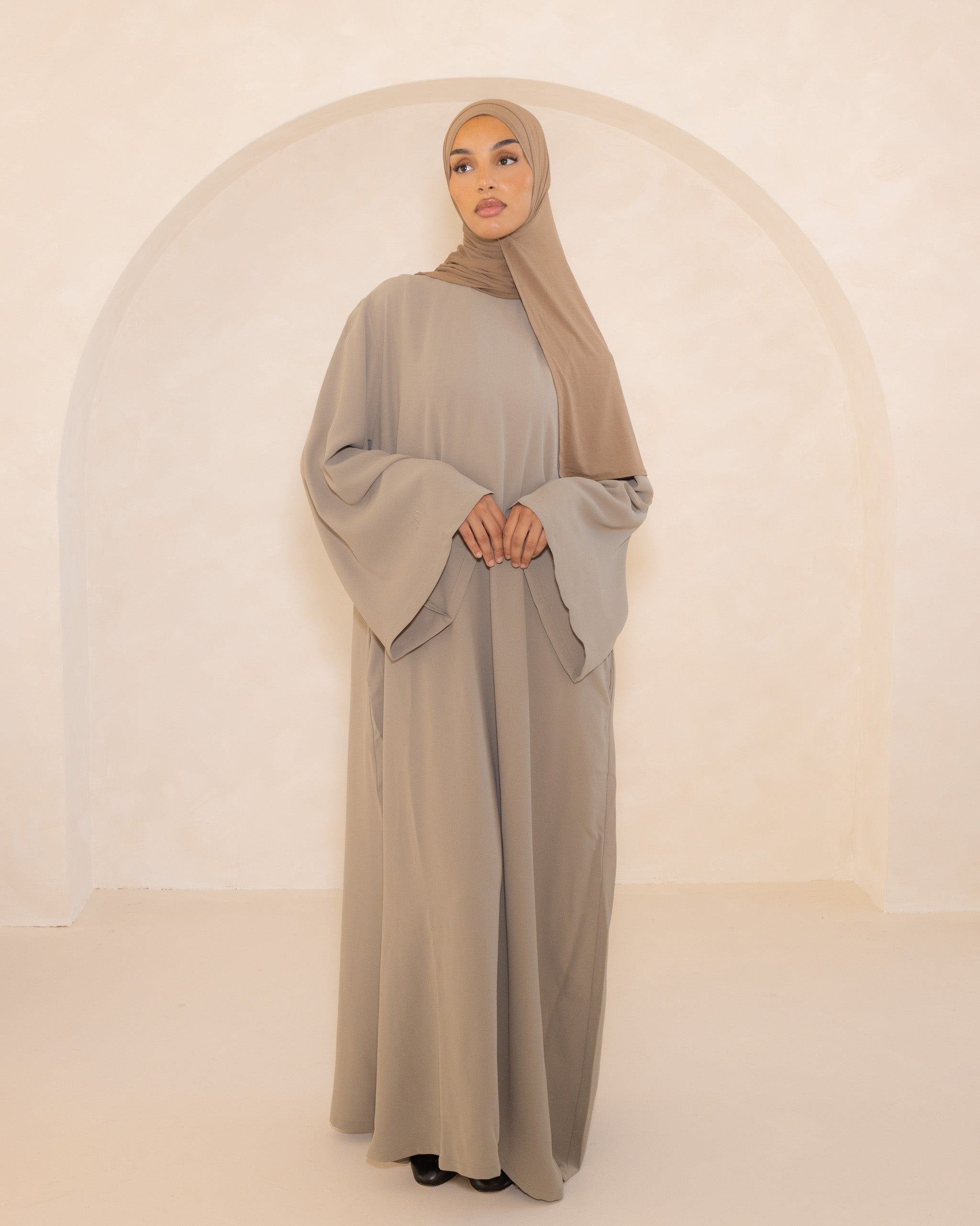 Pistachio Spanish Sleeve Abaya