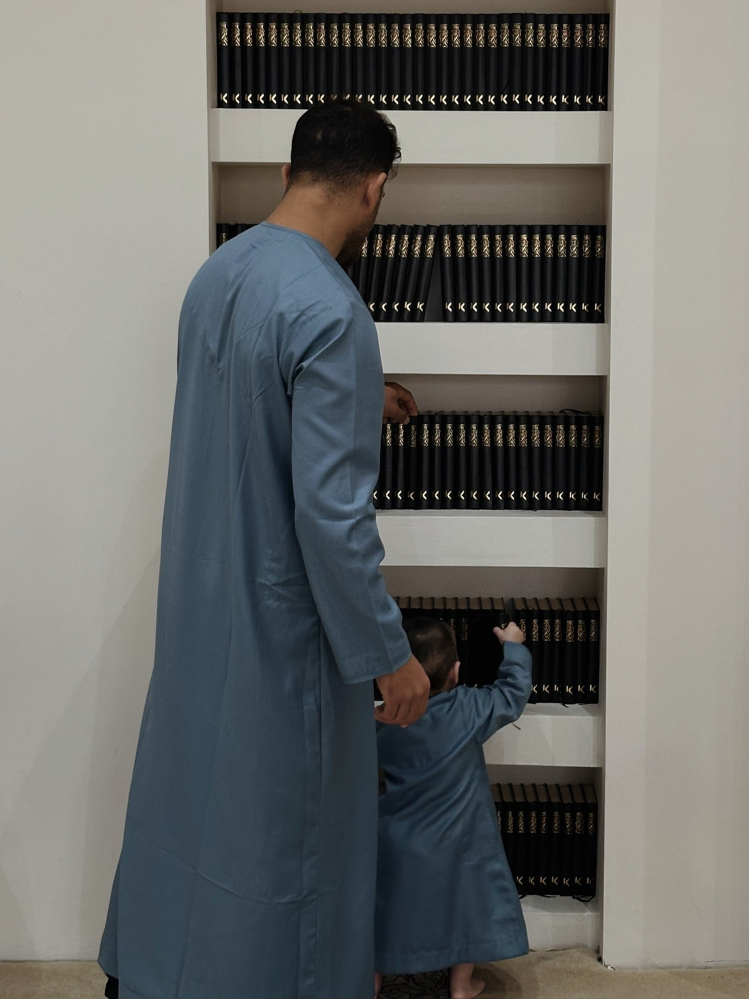 Premium Emirati Thobe - HAWAA Clothing