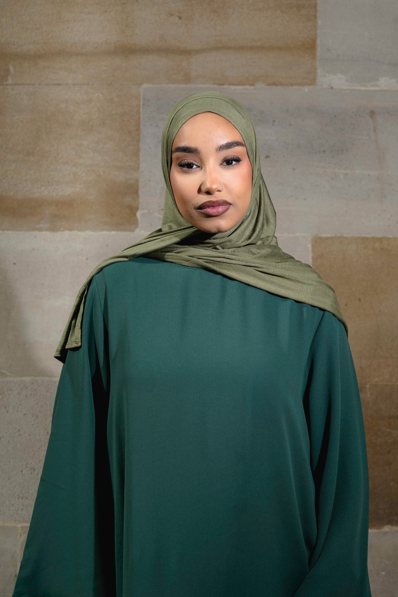 Clover Spanish Sleeve Abaya