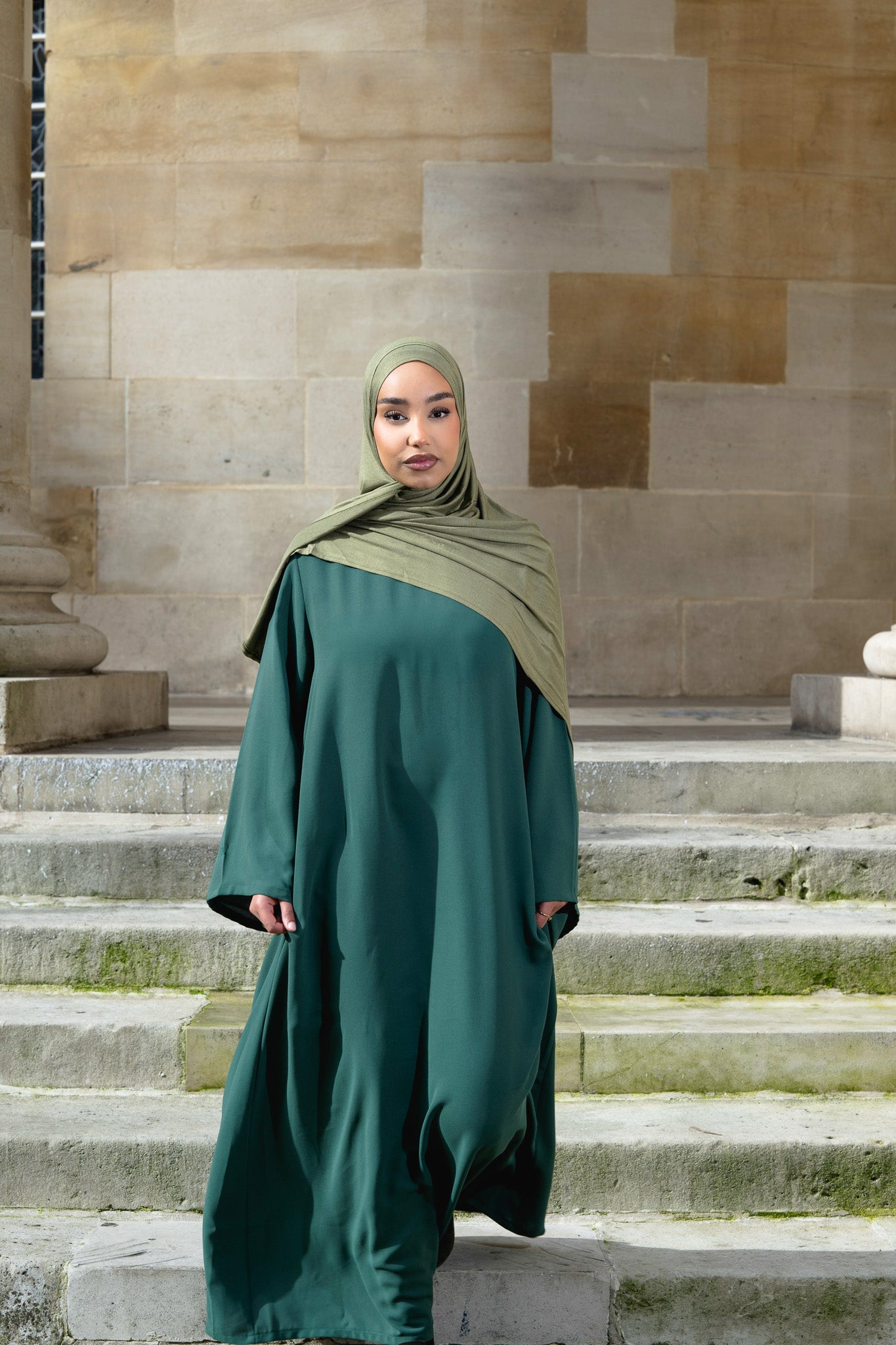 Clover Spanish Sleeve Abaya