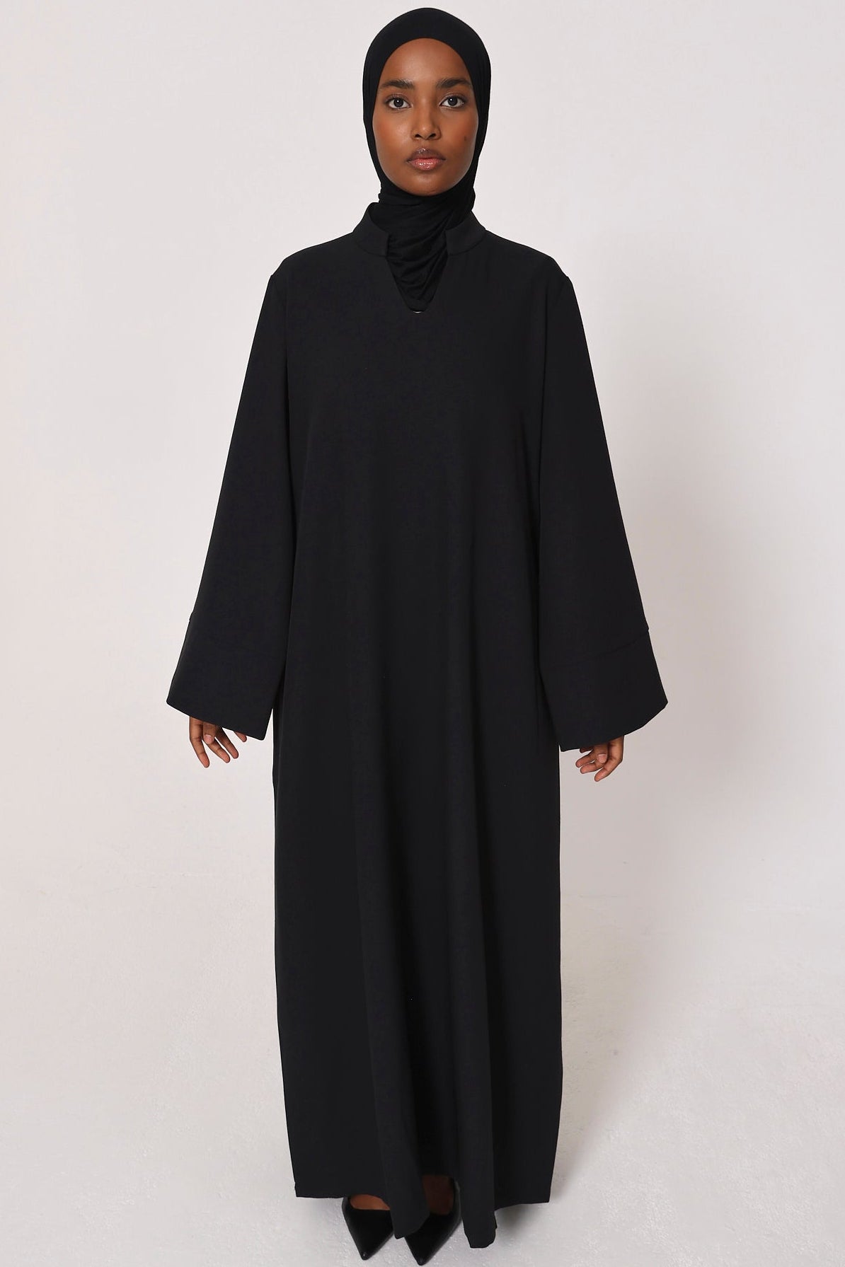 Black V Neck Abaya