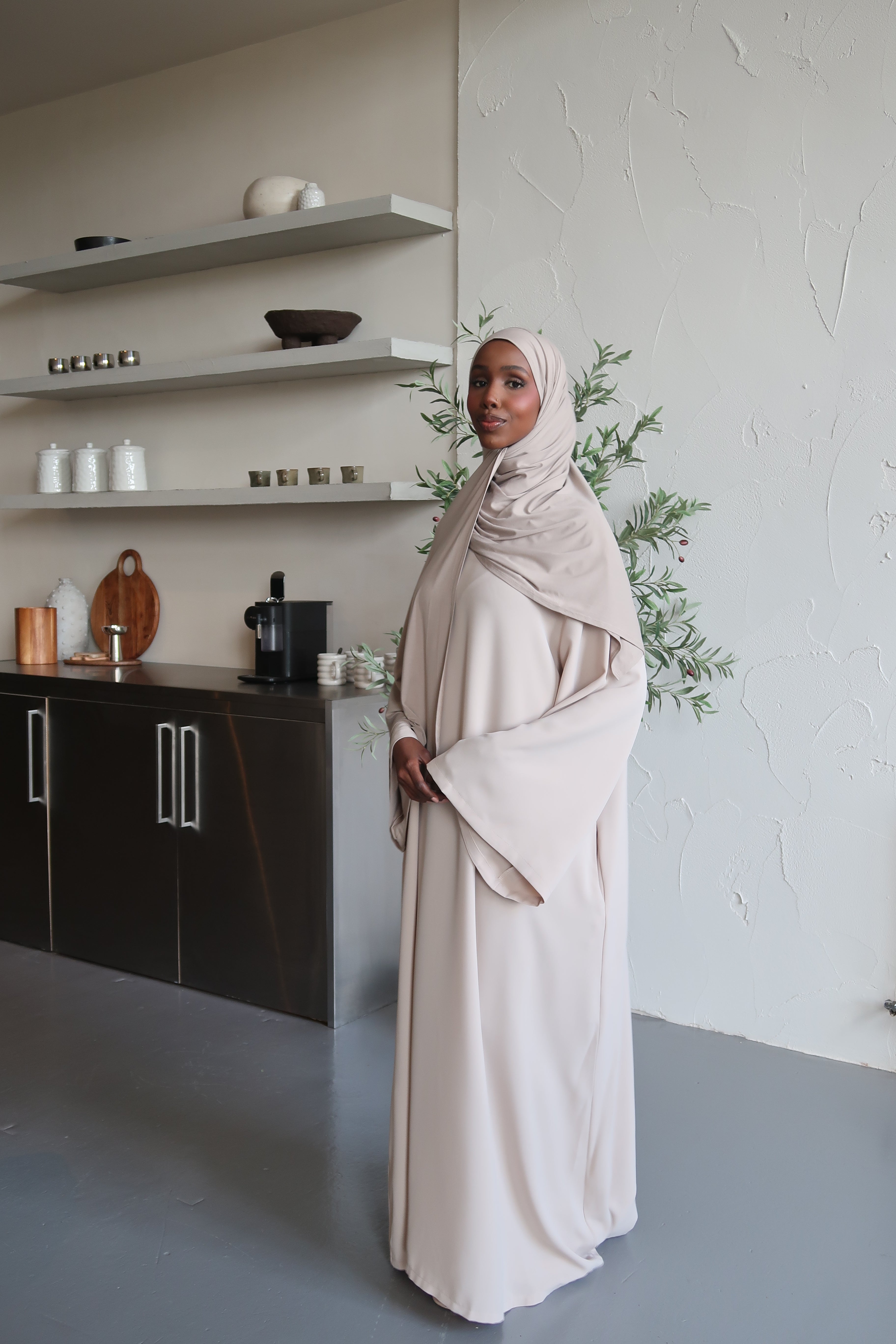 Cool Grey Spanish Sleeve Abaya