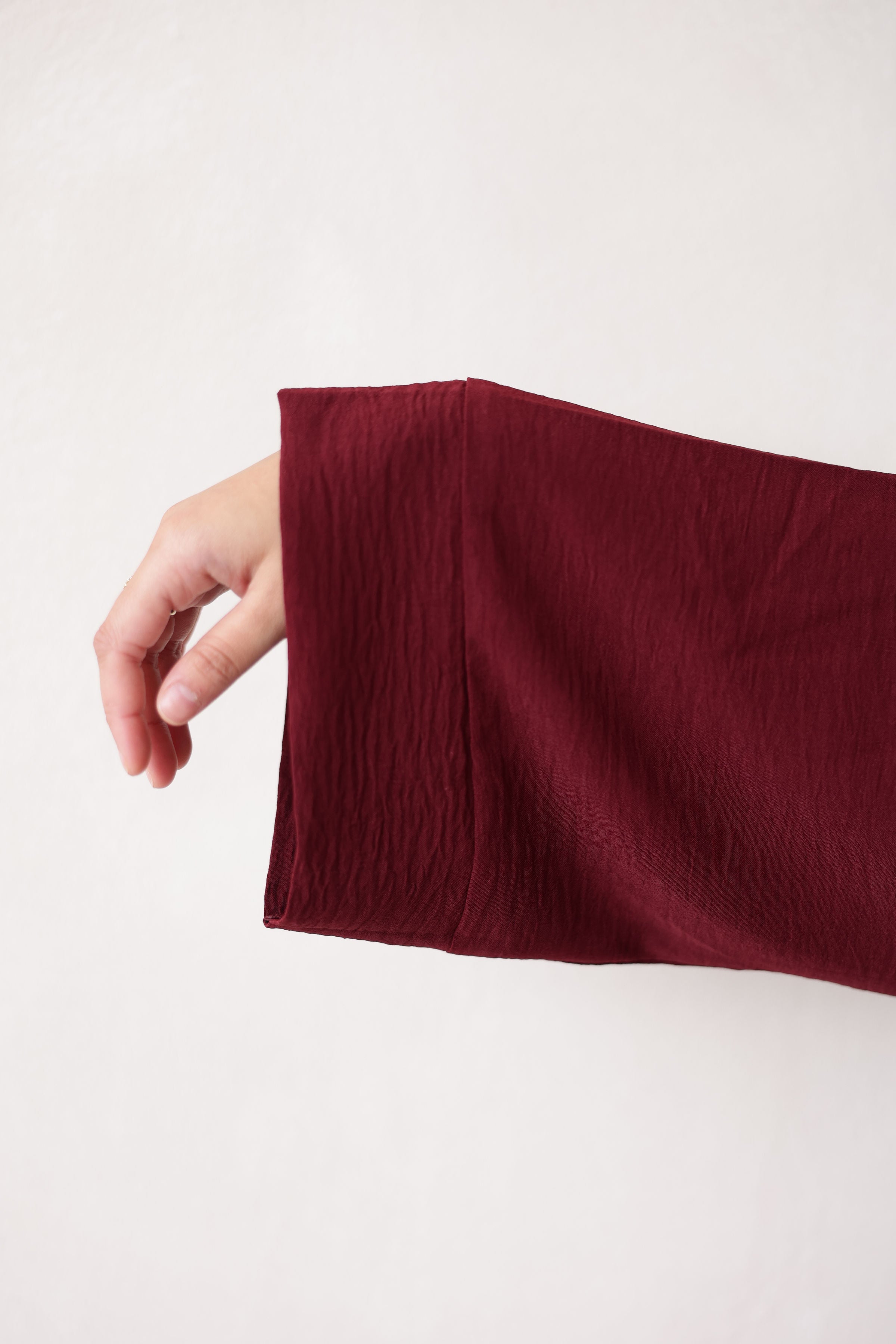 Crepe Wide Sleeve Abaya - HAWAA Clothing