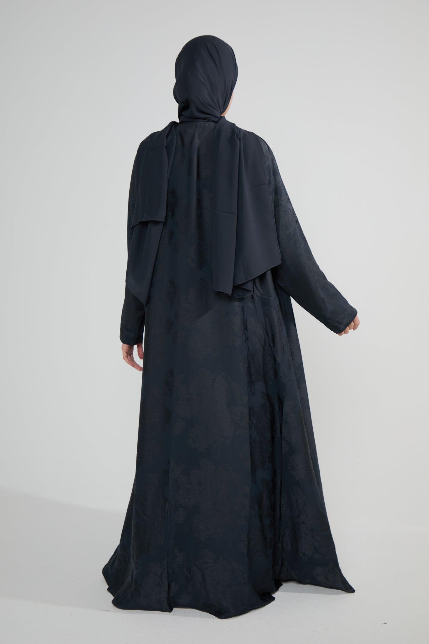 Grey Patterned Open Abaya