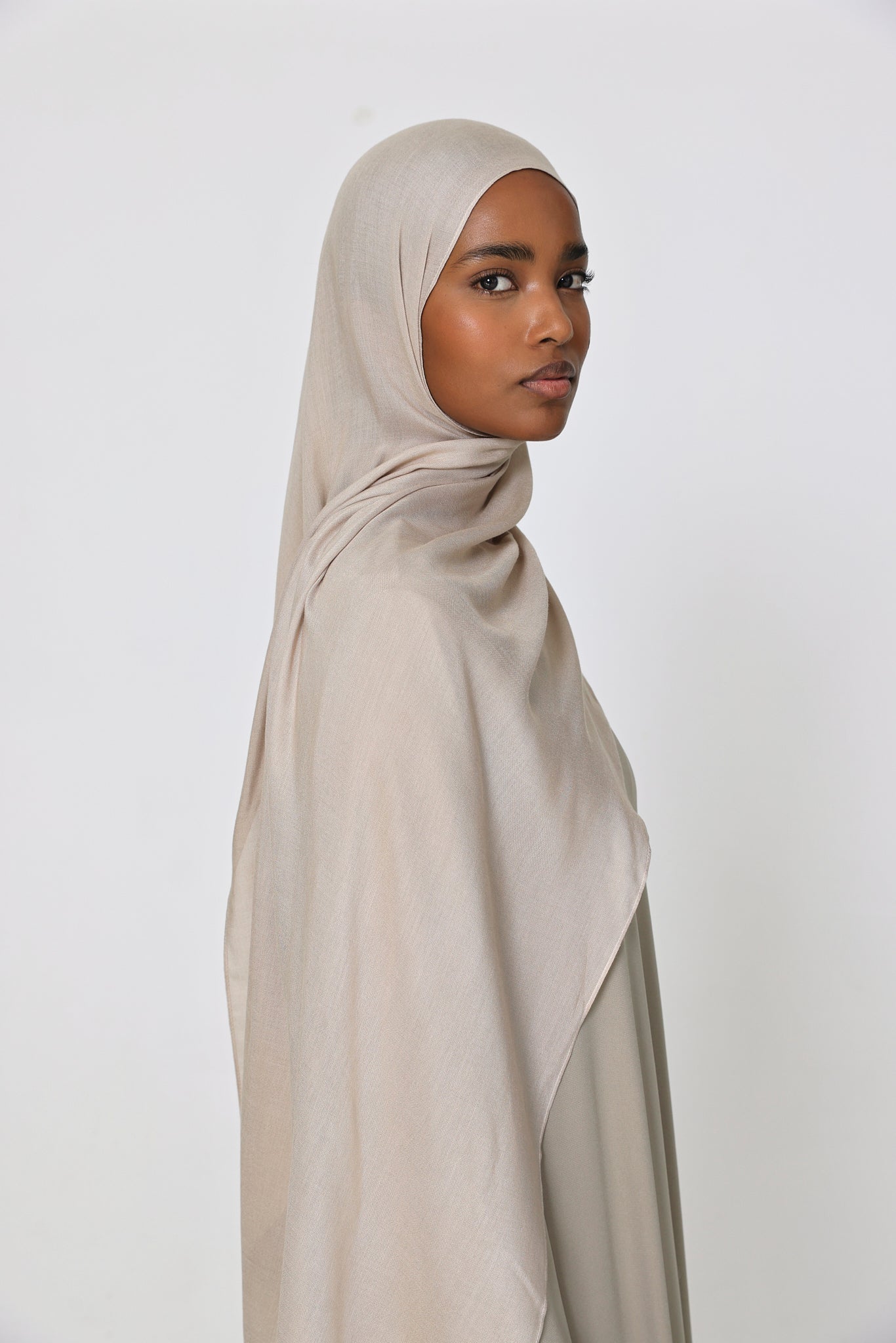 Dove Modal Hijab