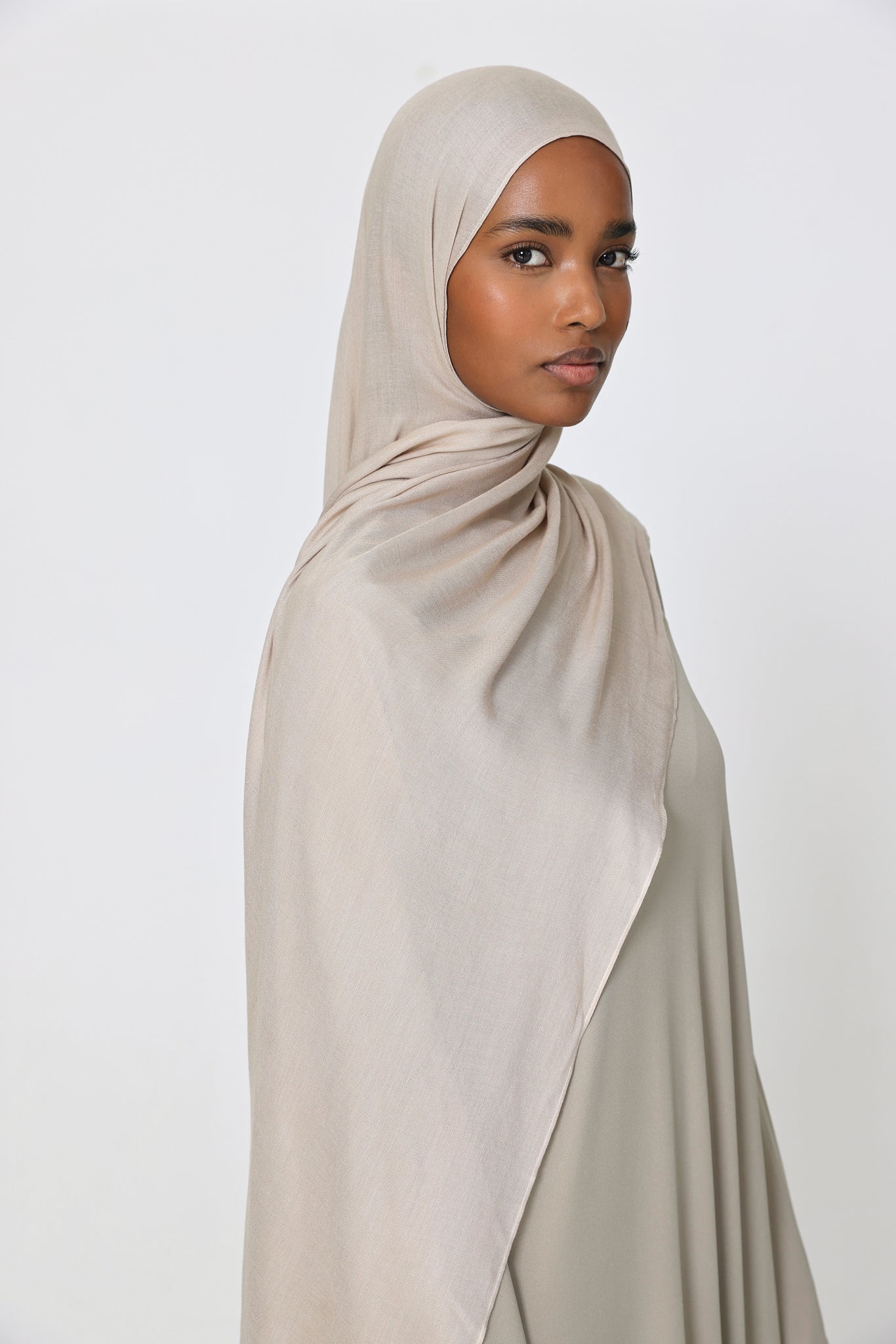 Dove Modal Hijab