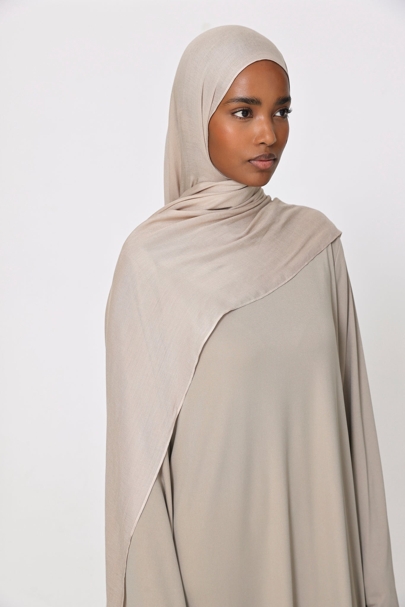 Dove Modal Hijab