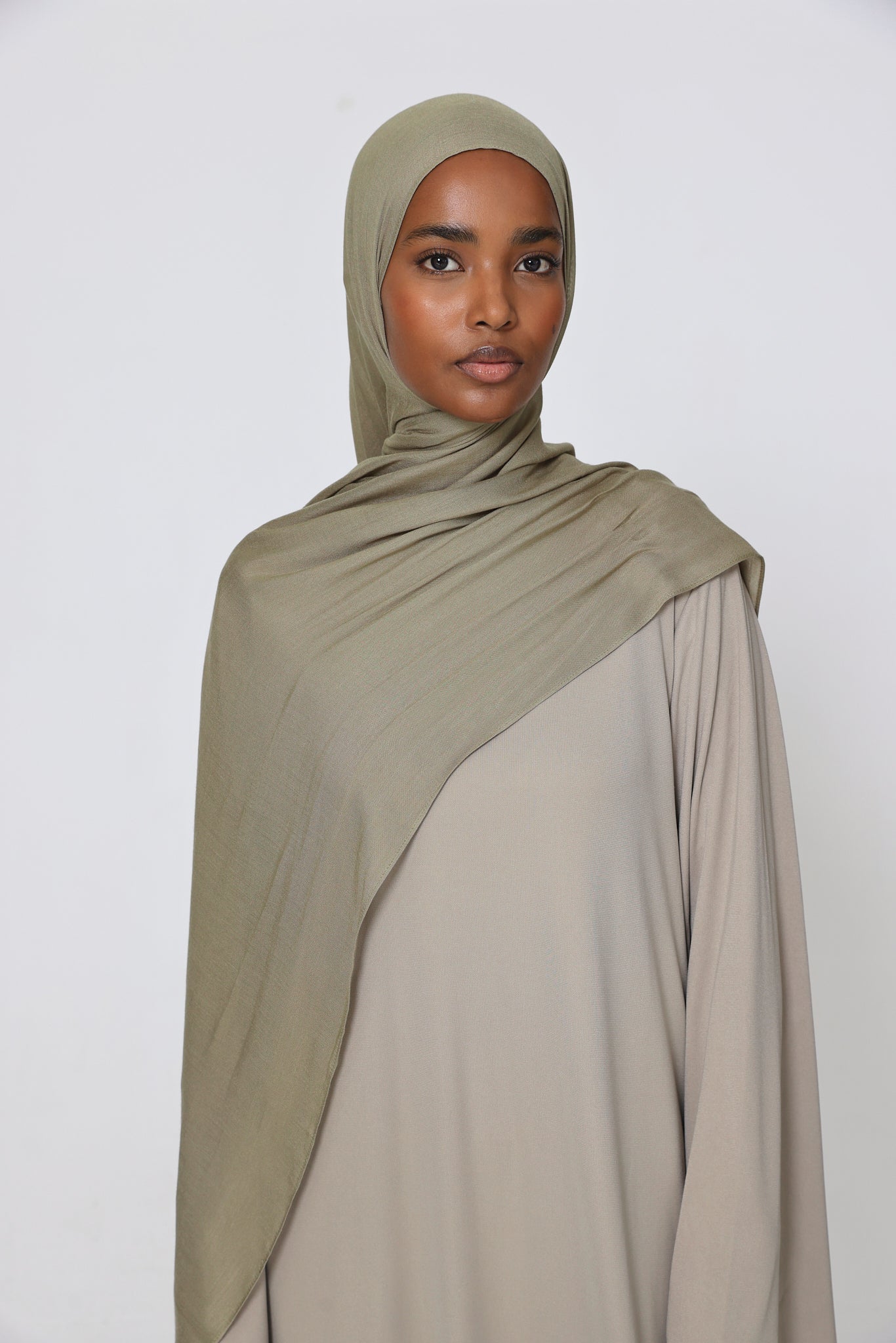 Fallen Rock Modal Hijab
