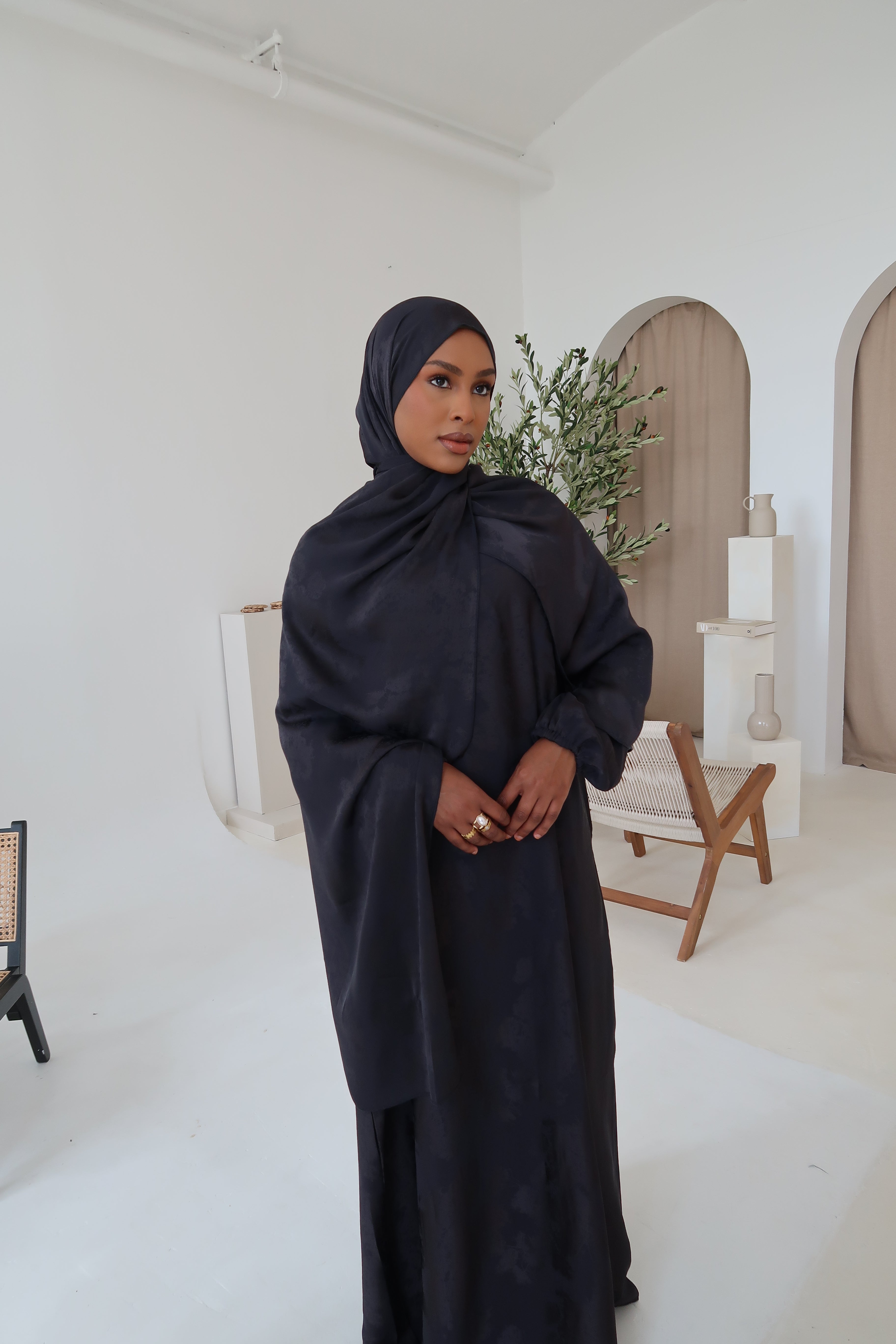Patterned Prayer Abaya