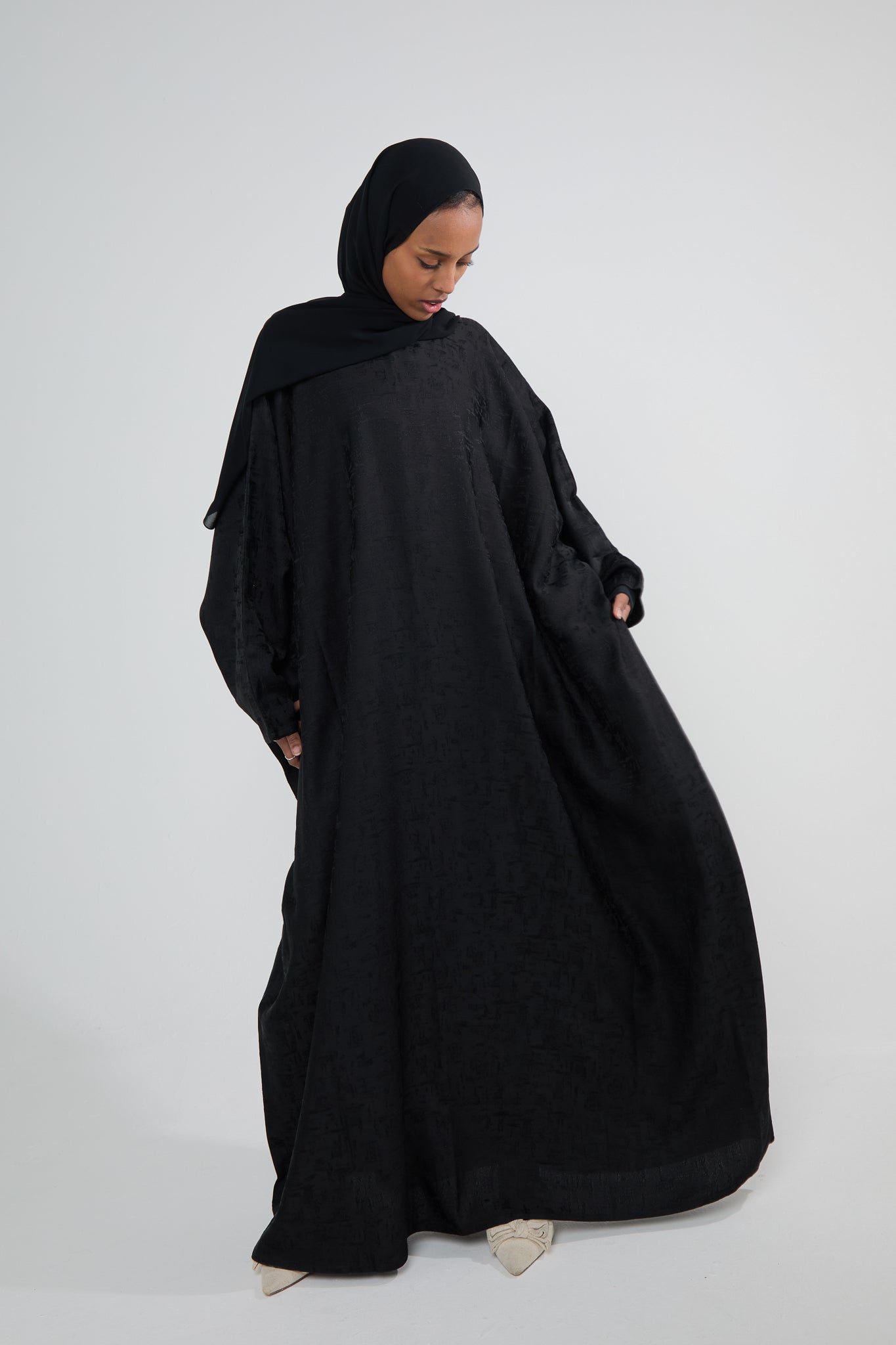 Black Jacquard Luxé Butterfly Abaya