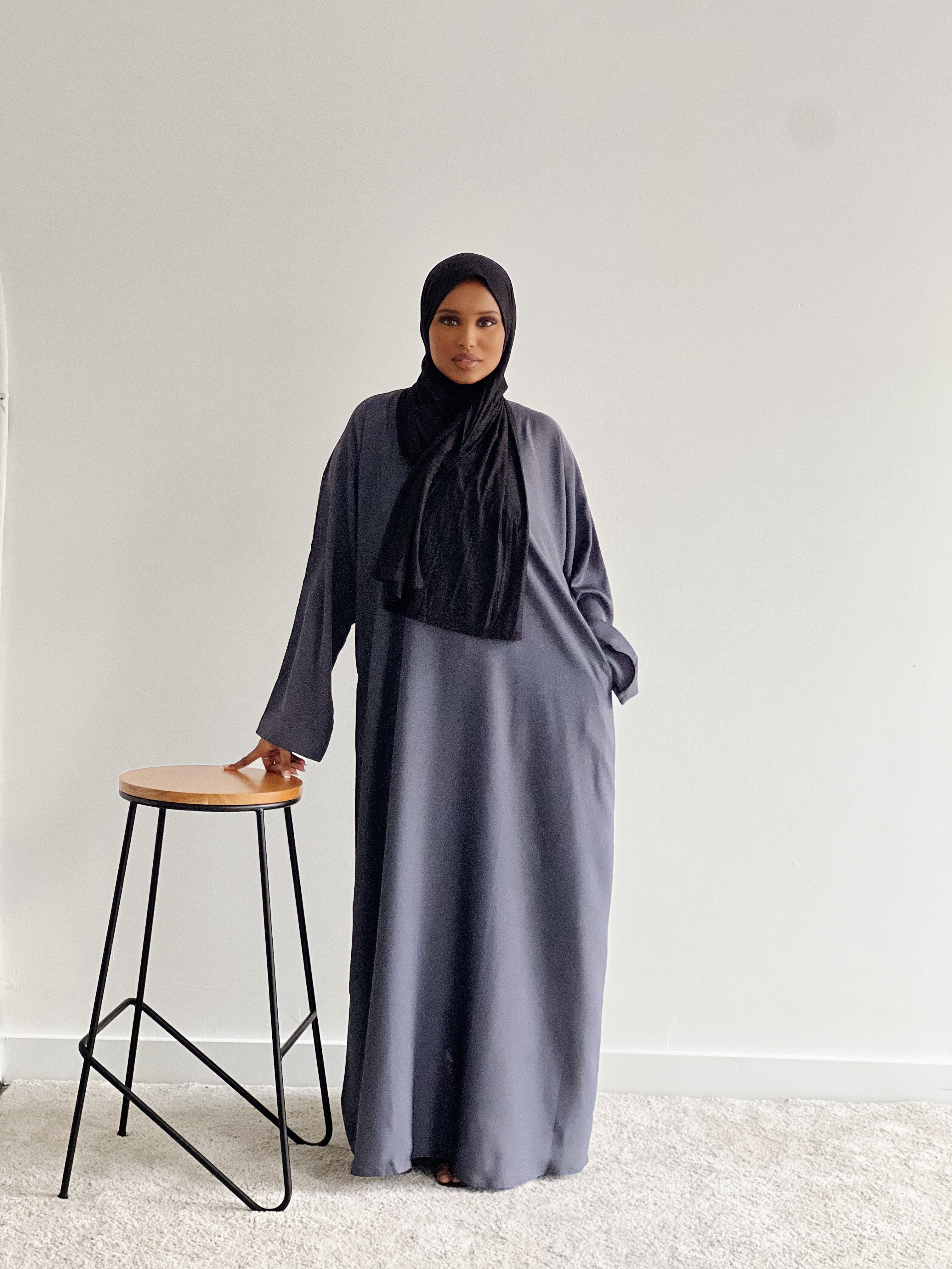 Classic Closed Abaya - HAWAA Clothing UK