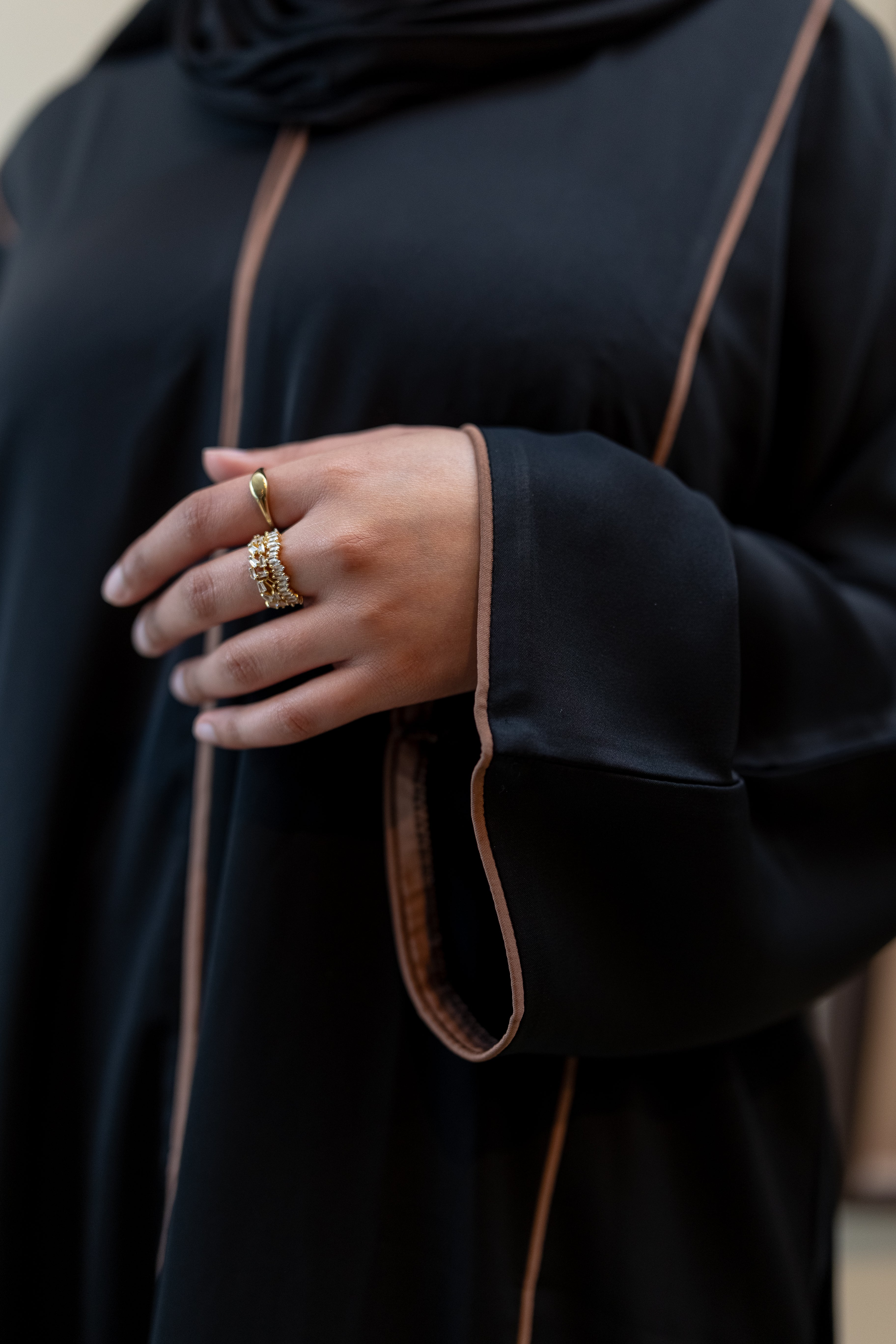 Layla Black and Brown Closed Abaya